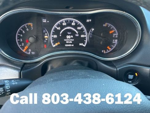 Used 2018 Jeep Grand Cherokee Altitude image 21