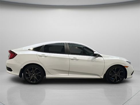 Used 2019 Honda Civic Sport image 8