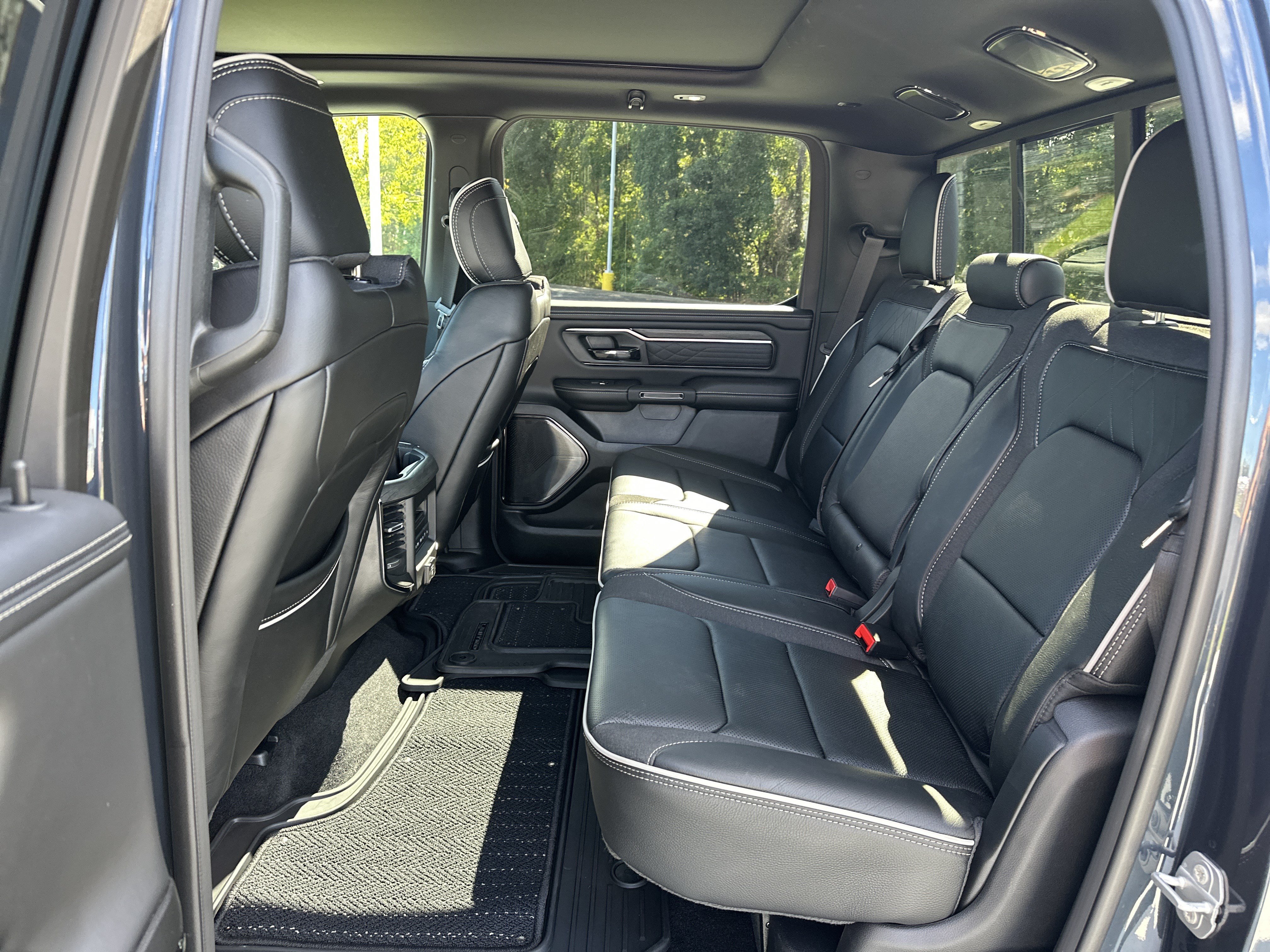 Used 2026 RAM 1500 Limited AWD/4WD image 31