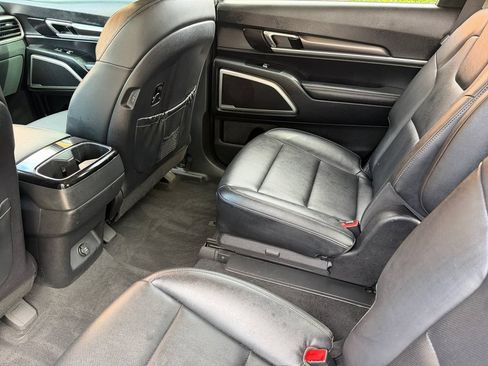 Used 2023 Kia Telluride S FWD image 17