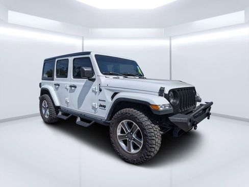 Used 2019 Jeep Wrangler Unlimited Sahara w/ Dual Top Group AWD/4WD image 1