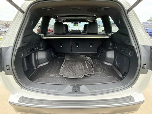 Used 2025 Subaru Forester Sport AWD/4WD image 29
