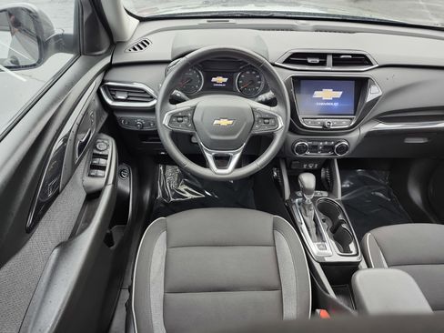 Used 2023 Chevrolet TrailBlazer LT w/ Sun and Liftgate Package AWD/4WD image 27