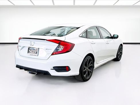 Used 2019 Honda Civic Sport image 4