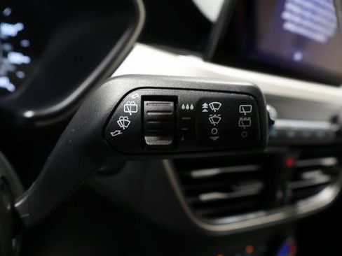 Used 2022 Ford Escape SE image 43