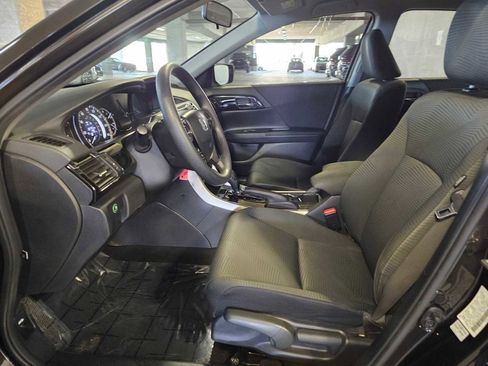 Used 2016 Honda Accord LX image 25