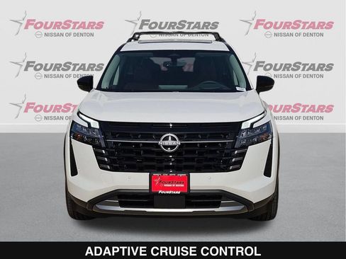 New 2026 Nissan Pathfinder Platinum FWD image 10