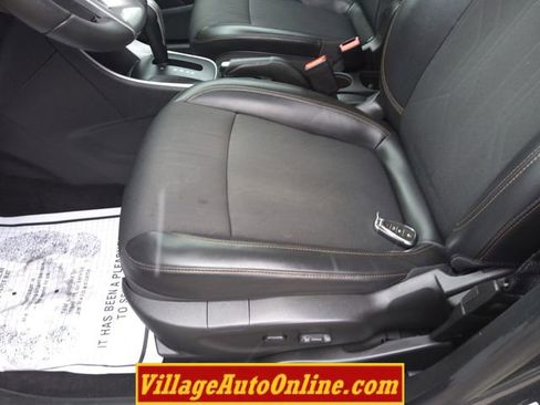Used 2017 Chevrolet Trax LT w/ LT Convenience Package FWD image 19