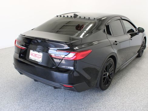 Used 2026 Toyota Camry SE w/ Convenience Package FWD image 7