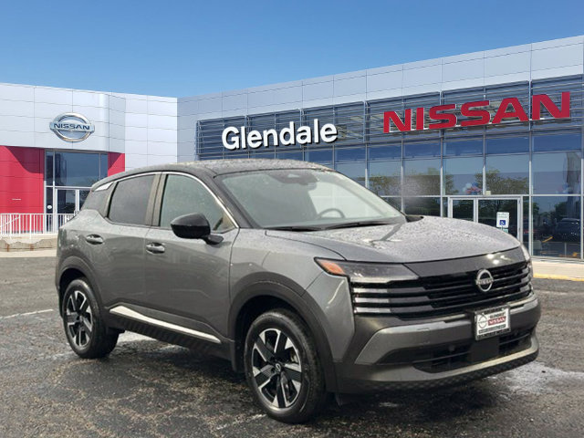 Certified 2025 Nissan Kicks SV AWD/4WD image 3