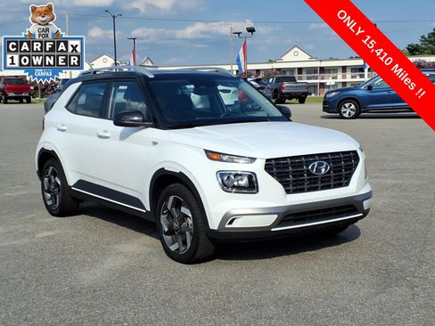 Used 2026 Hyundai Venue SEL FWD image 7