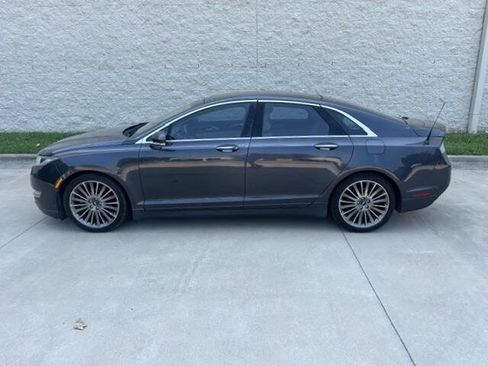 Used 2014 Lincoln MKZ AWD image 16
