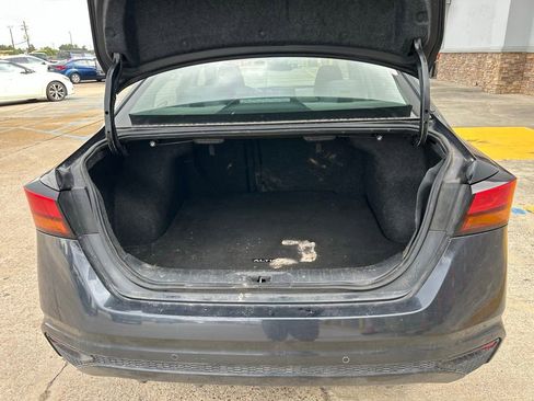 Used 2021 Nissan Altima 2.5 SV FWD image 8