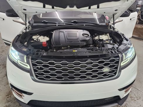 Used 2019 Land Rover Range Rover Velar R-Dynamic SE image 39