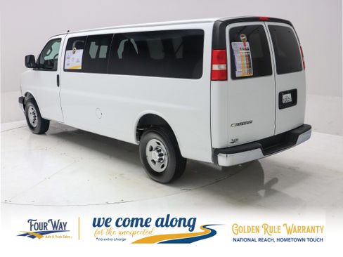 Used 2017 Chevrolet Express 3500 LT w/ LT Preferred Equipment Group RWD image 6