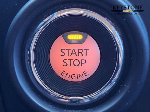 Used 2022 Nissan Titan SV w/ SV Utility Package image 24