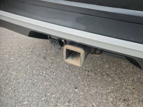 Used 2019 Volkswagen Atlas SE w/ Towing Package image 14