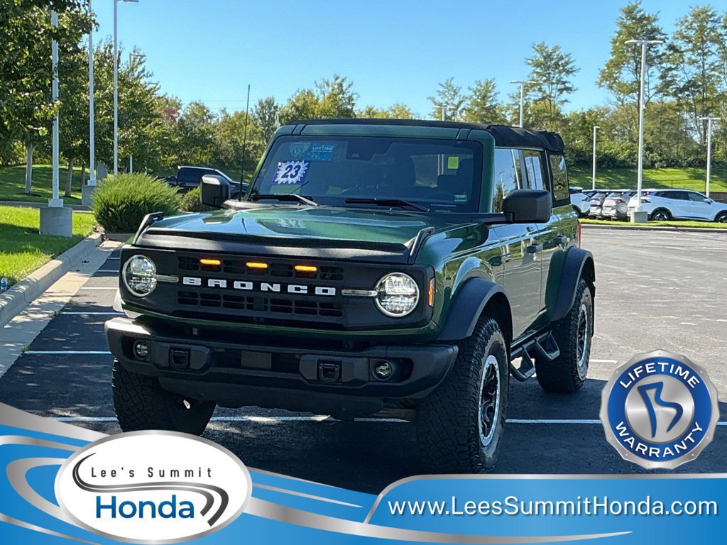 Used 2023 Ford Bronco Black Diamond w/ Sasquatch Package AWD/4WD image 1