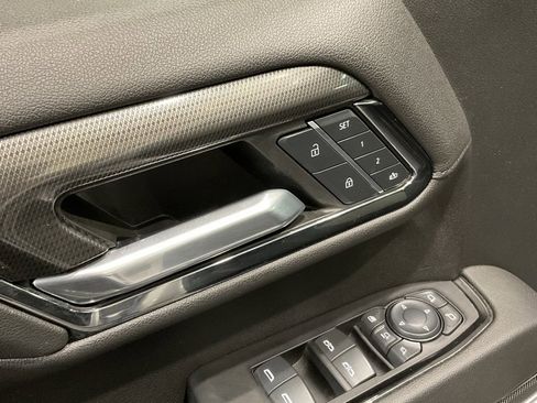 Used 2024 GMC Sierra 2500 AT4 w/ AT4 Premium Plus Package image 7