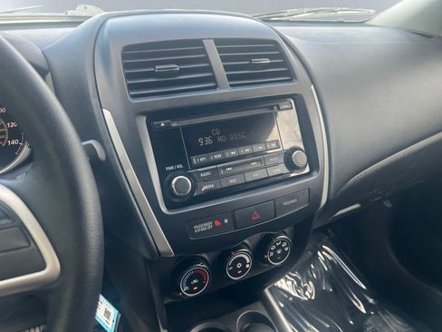 Used 2014 Mitsubishi Outlander Sport ES AWD/4WD image 13