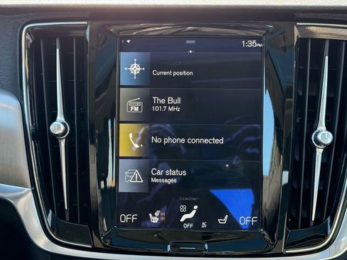 Used 2017 Volvo S90 T6 Momentum w/ Vision Package image 16