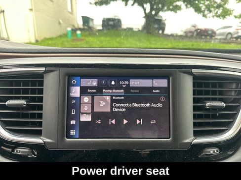 Used 2023 Chrysler Voyager LX FWD image 14