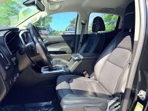 Used 2019 Chevrolet Colorado ZR2 w/ ZR2 Midnight Special Edition AWD/4WD image 15