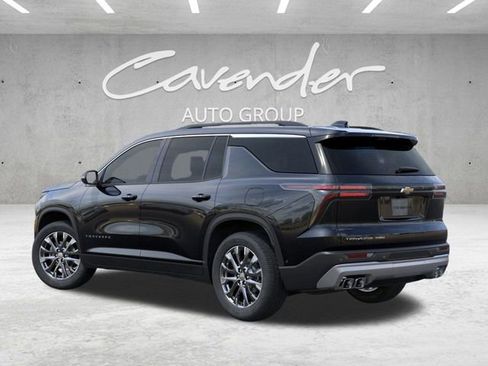New 2026 Chevrolet Traverse LT image 3