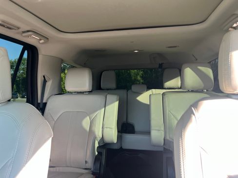 Used 2021 Ford Expedition Platinum AWD/4WD image 39
