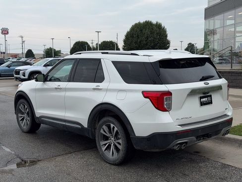 Used 2020 Ford Explorer Platinum AWD/4WD image 4
