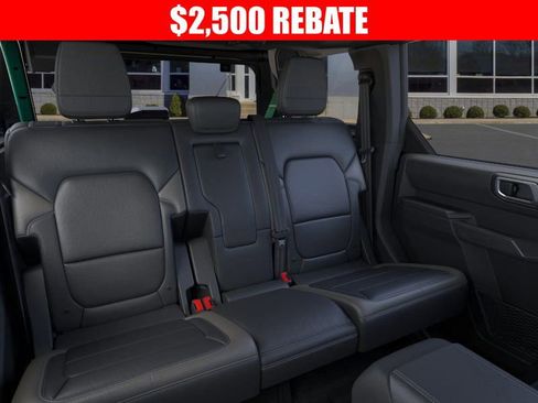 New 2025 Ford Bronco Outer Banks w/ Sasquatch Package image 11