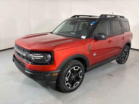Used 2022 Ford Bronco Sport Outer Banks w/ Tech Package image 5