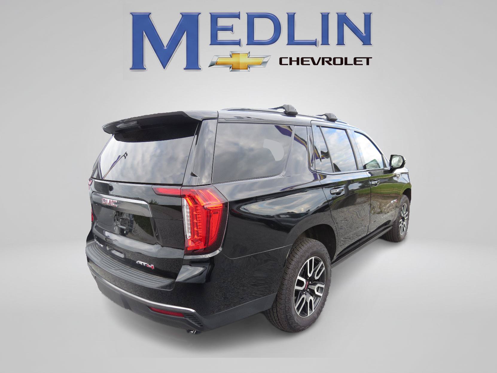 Used 2023 GMC Yukon AT4 AWD/4WD image 6