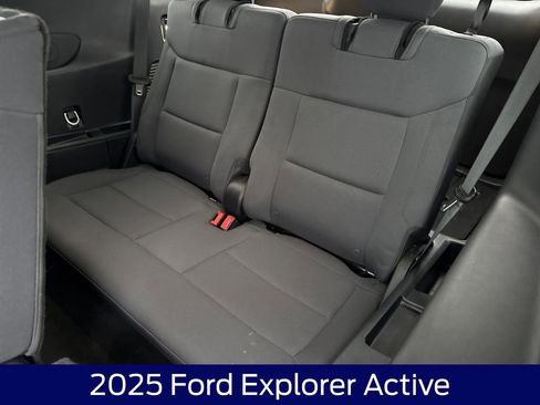 Used 2025 Ford Explorer Active image 16