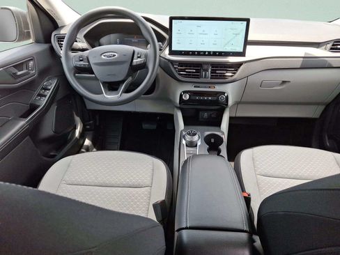 Used 2025 Ford Escape Active w/ Tech Pack #1 FWD image 17