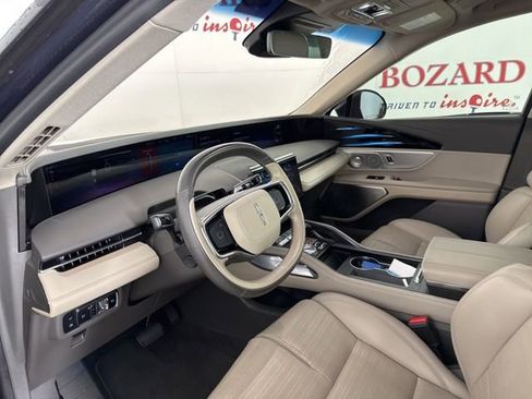 Used 2024 Lincoln Nautilus Reserve w/ Equipment Group 203A image 12