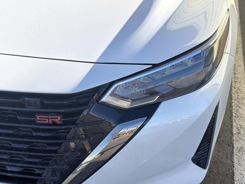 Used 2025 Nissan Sentra SR w/ SR Premium Package image 6