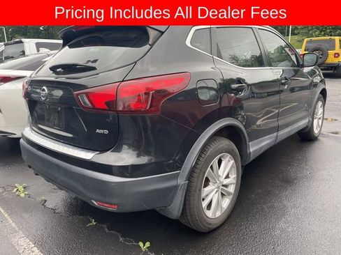 Used 2018 Nissan Rogue Sport S w/ S Appearance Package AWD/4WD image 7