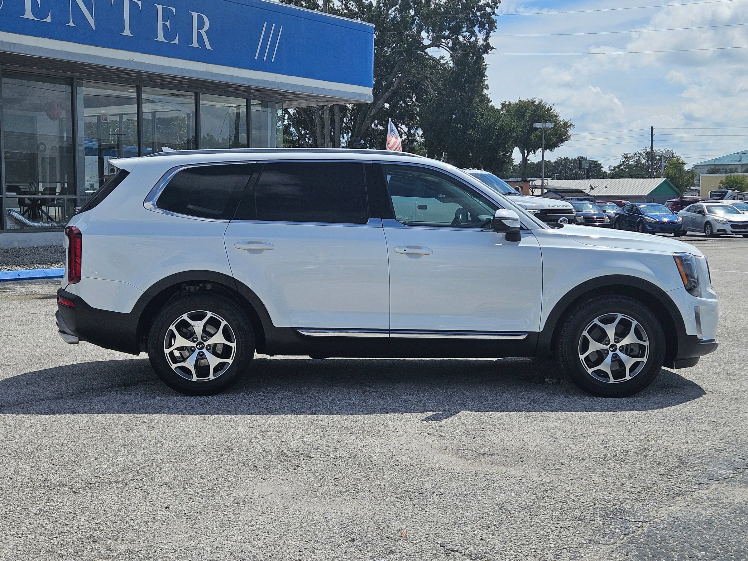 Used 2020 Kia Telluride EX FWD image 10