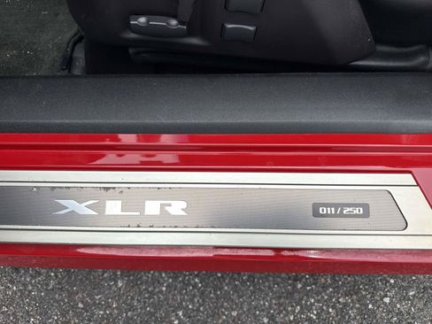 Used 2007 Cadillac XLR RWD image 14