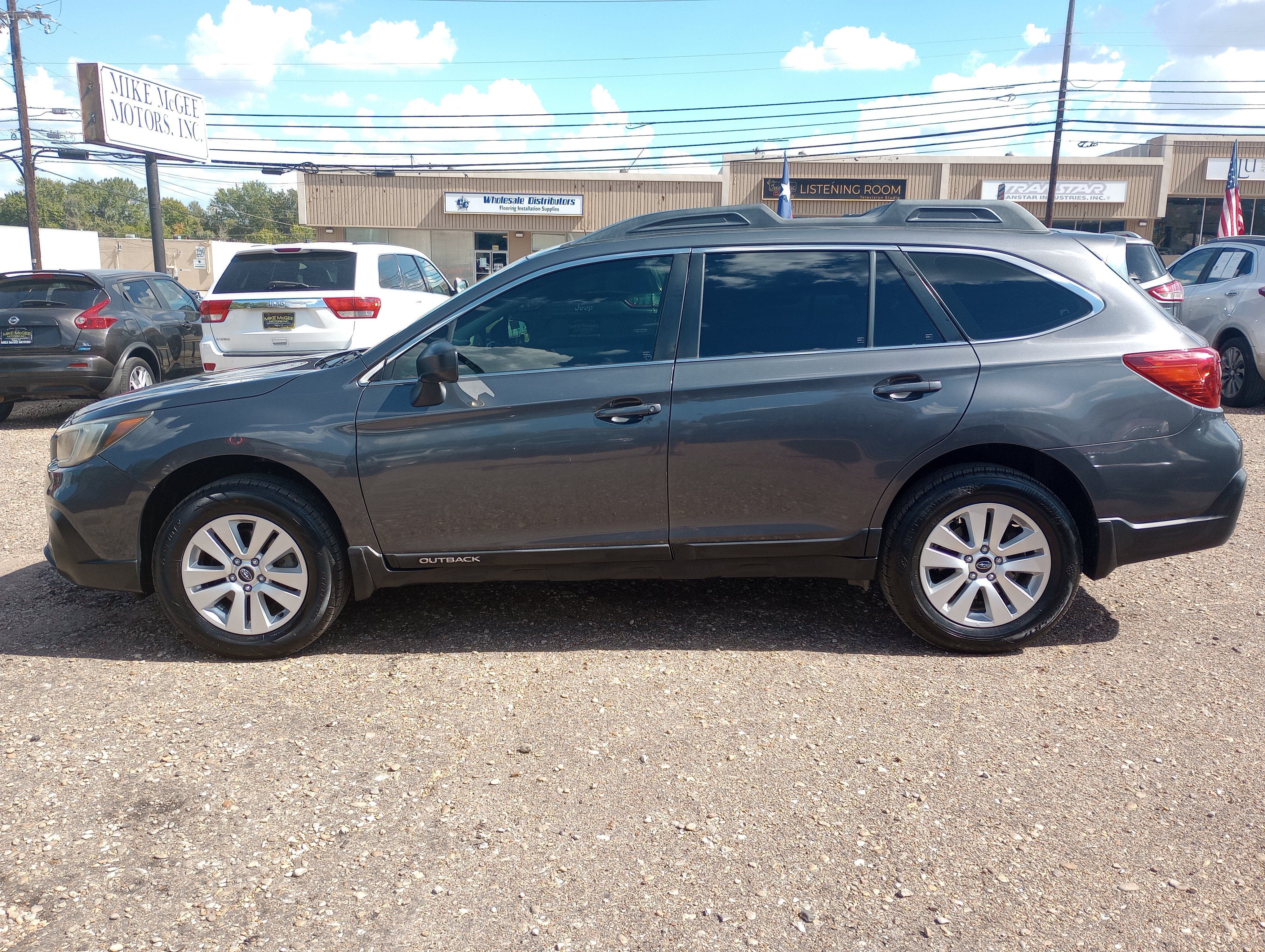 Used 2018 Subaru Outback 2.5i AWD/4WD image 4