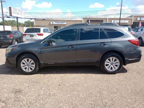 Used 2018 Subaru Outback 2.5i AWD/4WD image 4