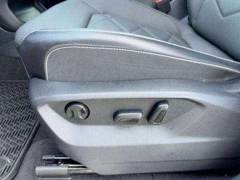 Used 2024 Volkswagen Atlas SE image 13