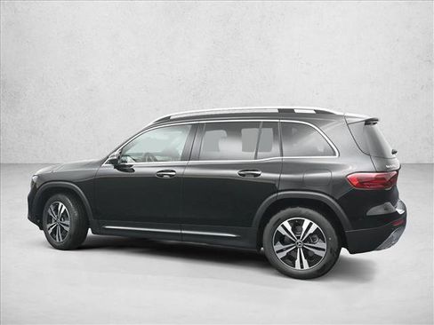 Certified 2025 Mercedes-Benz GLB 250 4MATIC image 4