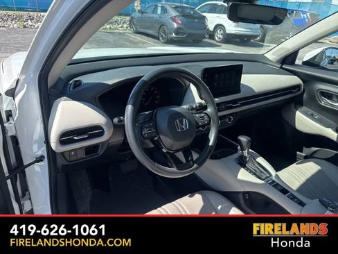 Used 2024 Honda HR-V EX-L image 16