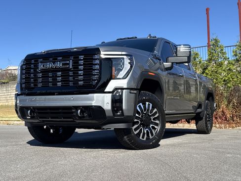 New 2026 GMC Sierra 2500 Denali Ultimate image 5