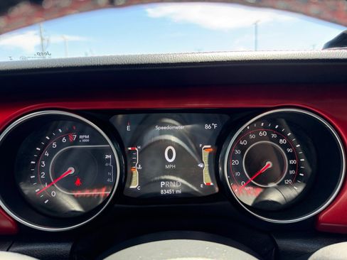 Used 2019 Jeep Wrangler Unlimited Rubicon image 10