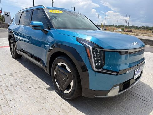 Used 2024 Kia EV9 Land AWD/4WD image 7