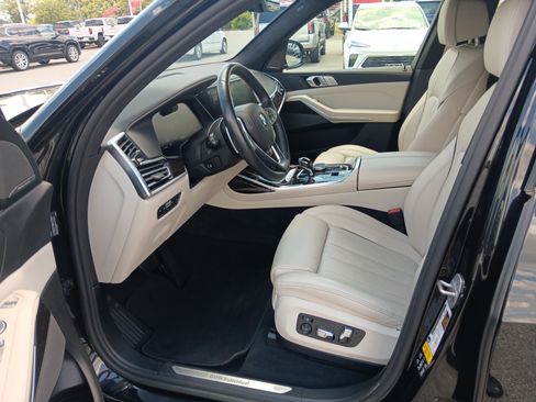 Used 2021 BMW X7 xDrive40i w/ Premium Package AWD/4WD image 10