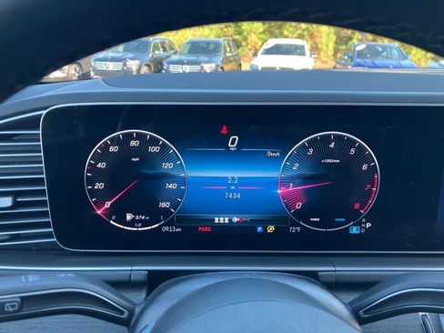 Used 2025 Mercedes-Benz GLE 350 4MATIC image 24